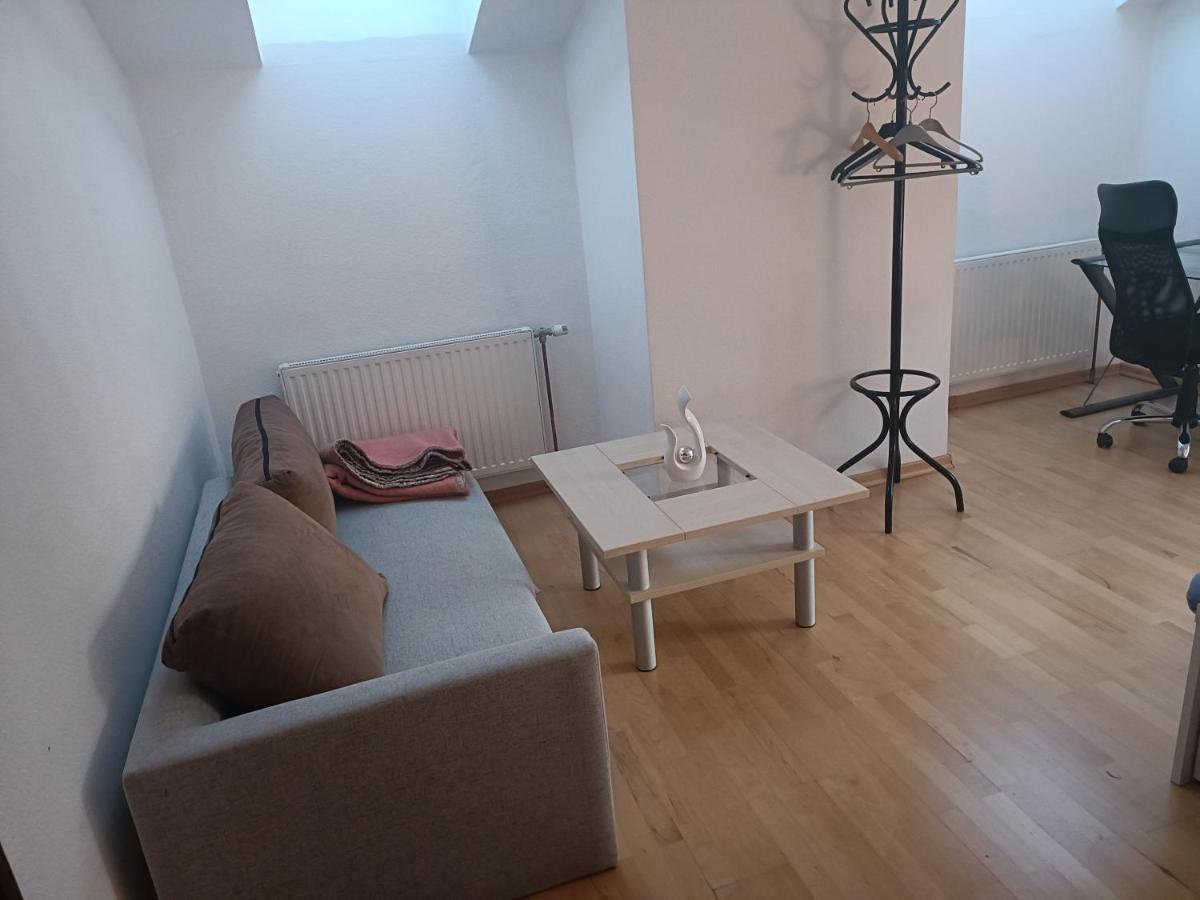 Sunny In Sunny House In A Quiet Location * Viena
