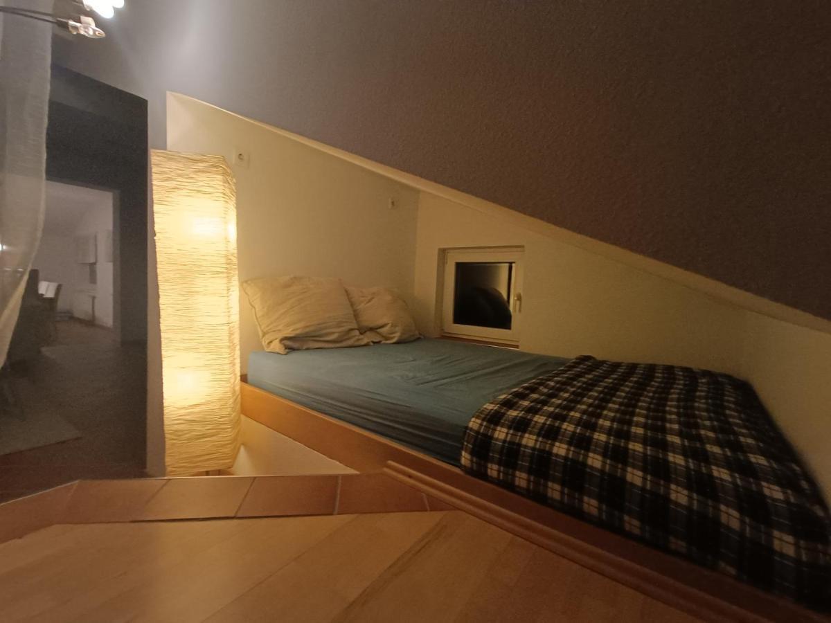 Sunny In Sunny House In A Quiet Location Viena
